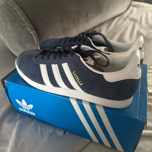 adidas Shoes - Adidas Gazelle- Size 9 1/2